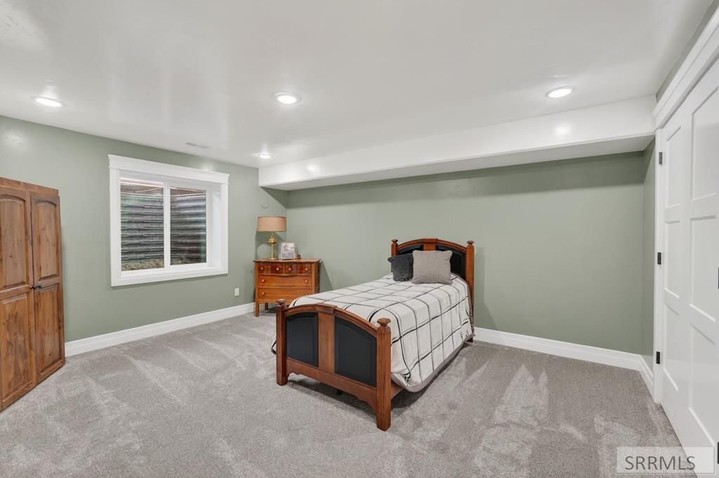 Image 51 of property listing at 956 E 1100 N, Shelley, ID 83274