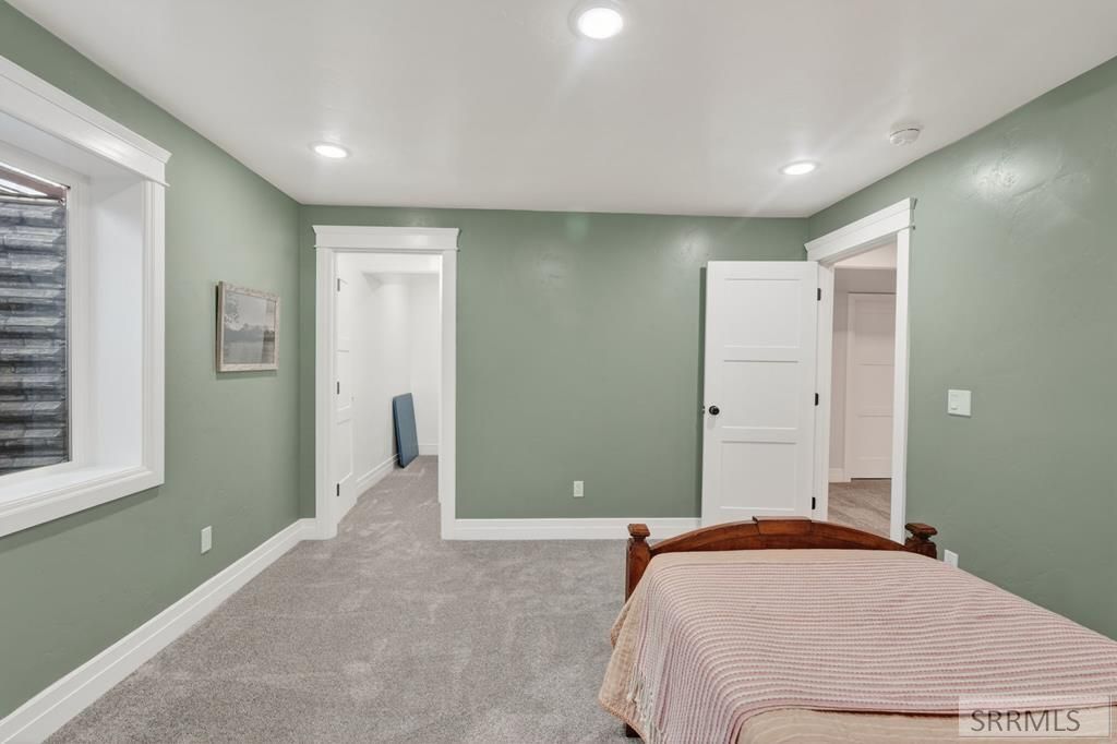 Image 52 of property listing at 956 E 1100 N, Shelley, ID 83274