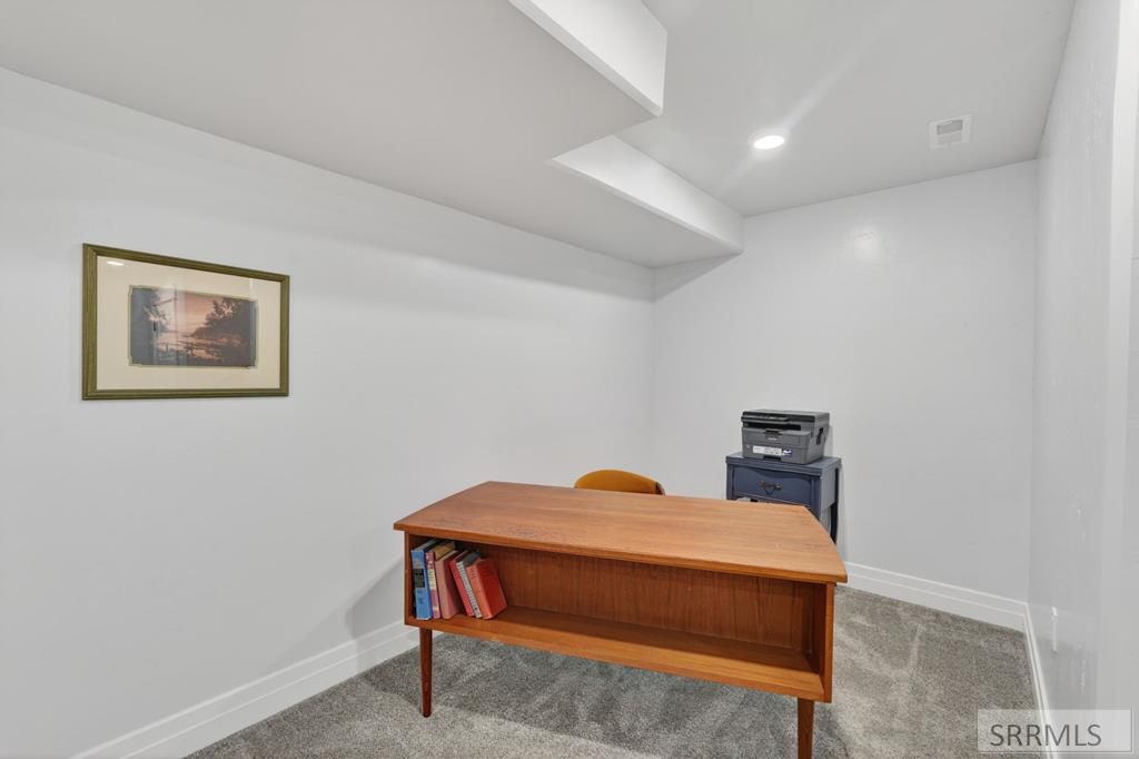 Image 55 of property listing at 956 E 1100 N, Shelley, ID 83274