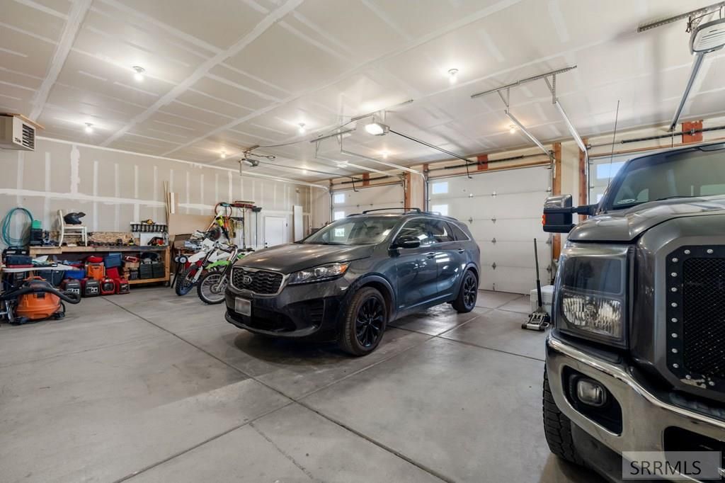 Image 58 of property listing at 956 E 1100 N, Shelley, ID 83274