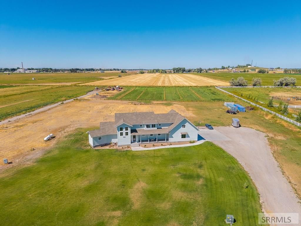 Image 63 of property listing at 956 E 1100 N, Shelley, ID 83274