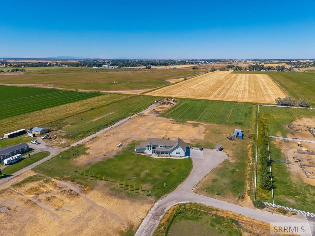 Image 64 of property listing at 956 E 1100 N, Shelley, ID 83274