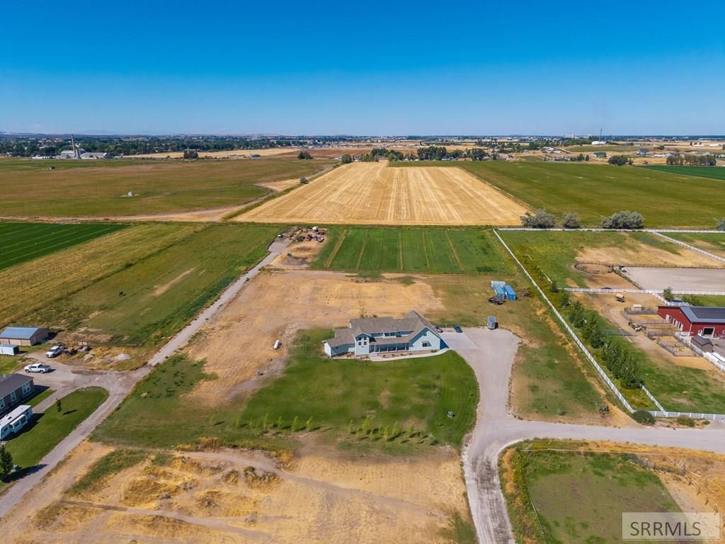 Image 65 of property listing at 956 E 1100 N, Shelley, ID 83274