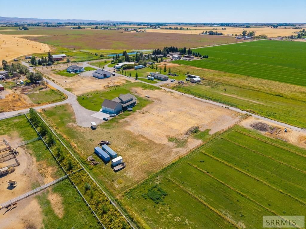 Image 70 of property listing at 956 E 1100 N, Shelley, ID 83274