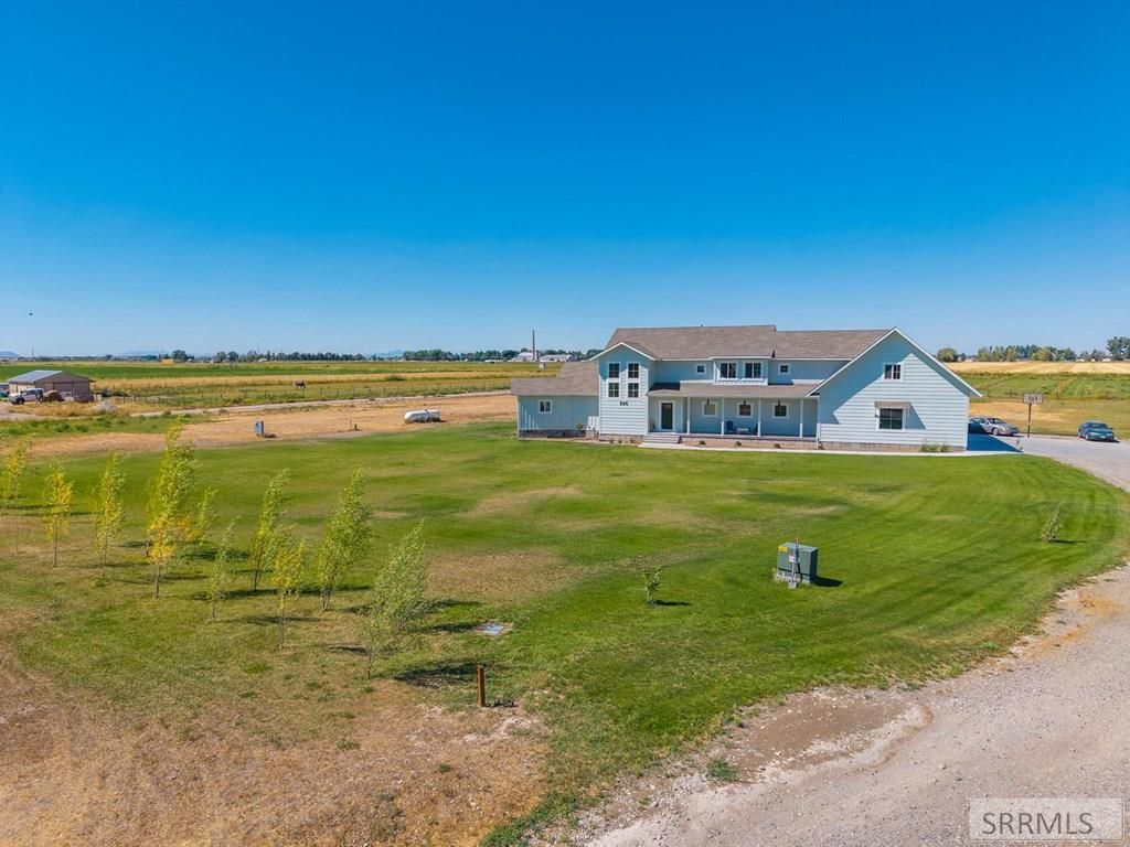 Image 79 of property listing at 956 E 1100 N, Shelley, ID 83274