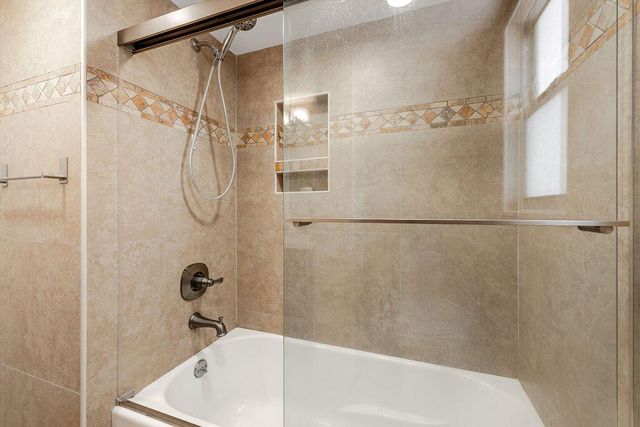 3661 Via Poinciana Road 206, Lake Worth, FL 33461