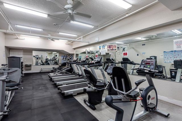 3661 Via Poinciana Road 206, Lake Worth, FL 33461