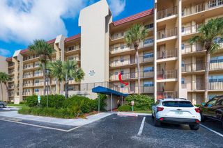 3661 Via Poinciana Road 206, Lake Worth, FL 33461