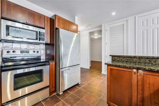 2405 West Serene Avenue 529, Las Vegas, NV 89123