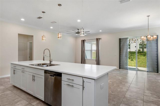 989 MAYPOLE DRIVE, Apopka, FL 32703