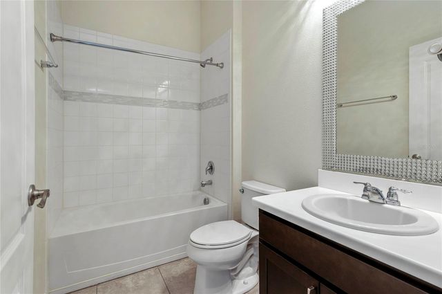 989 MAYPOLE DRIVE, Apopka, FL 32703