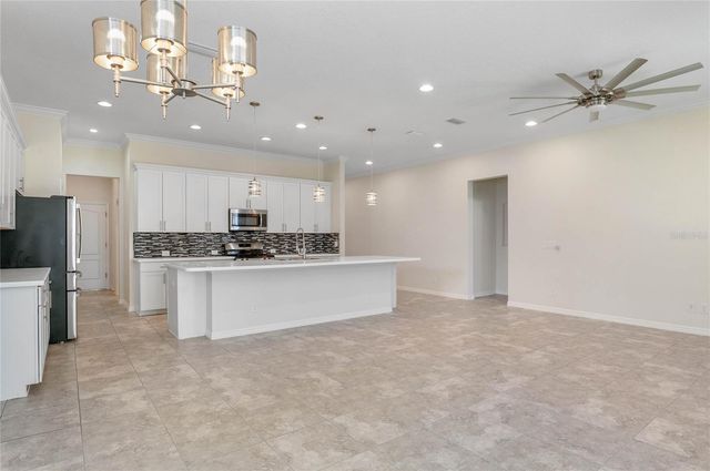 989 MAYPOLE DRIVE, Apopka, FL 32703