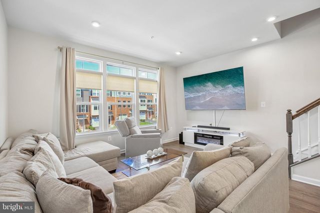 158 WOODGATE CIR, Pasadena, MD 21122