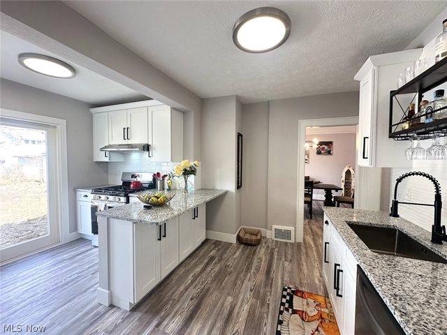 3409 Cedarbrook Road, Cleveland Heights, OH 44118