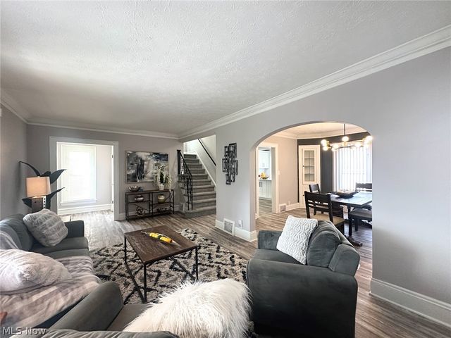 3409 Cedarbrook Road, Cleveland Heights, OH 44118