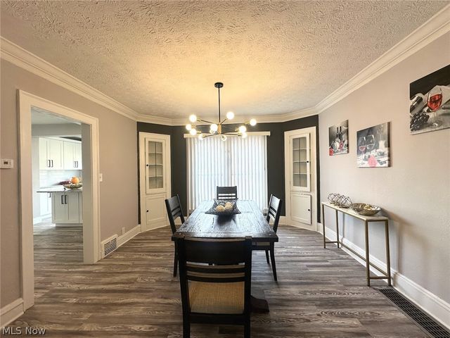 3409 Cedarbrook Road, Cleveland Heights, OH 44118