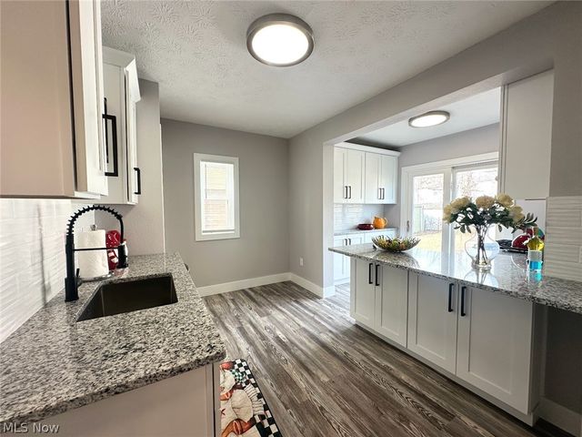 3409 Cedarbrook Road, Cleveland Heights, OH 44118