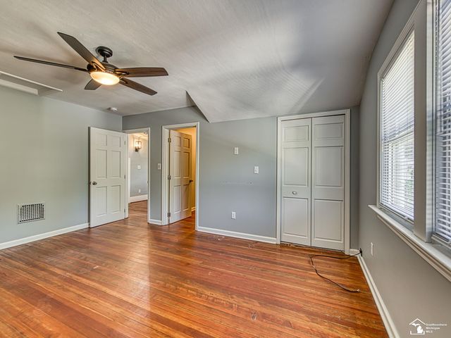 1103 W Temperance Road, Temperance, MI 48182