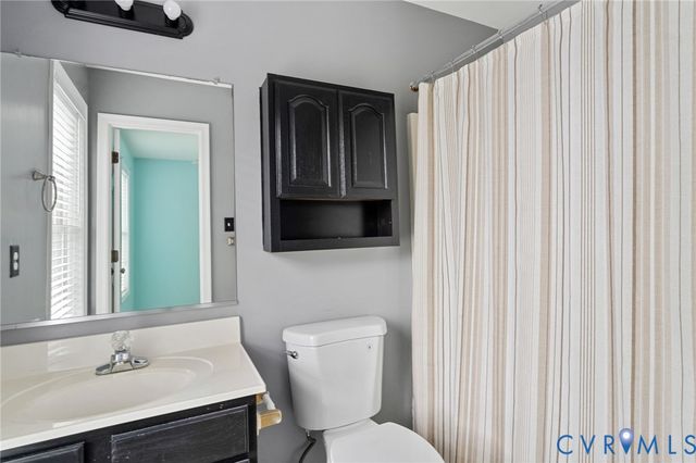 8210 Horsham Dr, Hanover, VA 23111