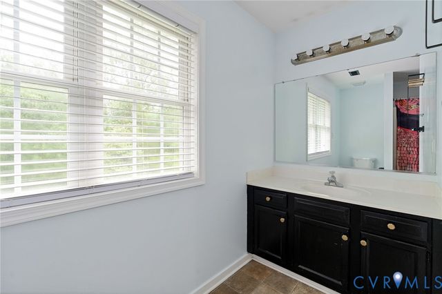 8210 Horsham Dr, Hanover, VA 23111
