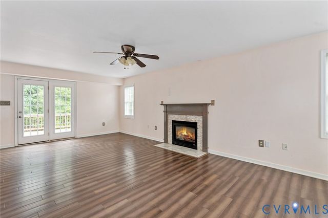 8210 Horsham Dr, Hanover, VA 23111