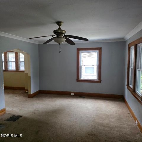 3715 Hazelhurst Avenue, Toledo, OH 43612