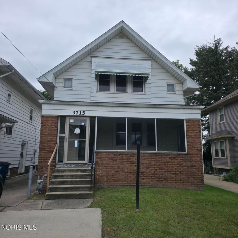 3715 Hazelhurst Avenue, Toledo, OH 43612