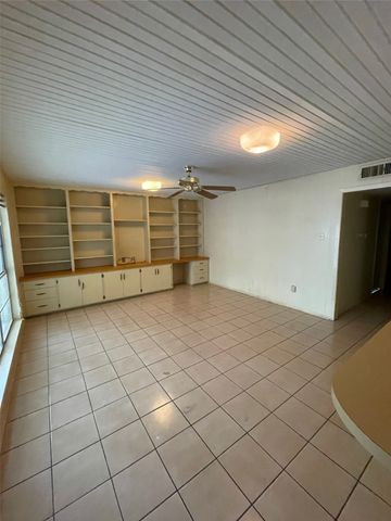 5300 Lake Crest Drive, Waco, TX 76710