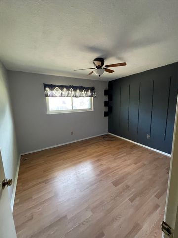 5300 Lake Crest Drive, Waco, TX 76710