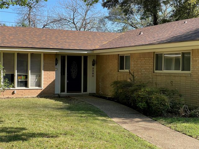 5300 Lake Crest Drive, Waco, TX 76710