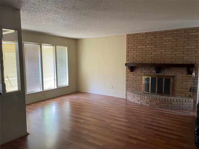 5300 Lake Crest Drive, Waco, TX 76710