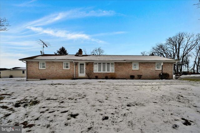 35 APPLE LN, Myerstown, PA 17067