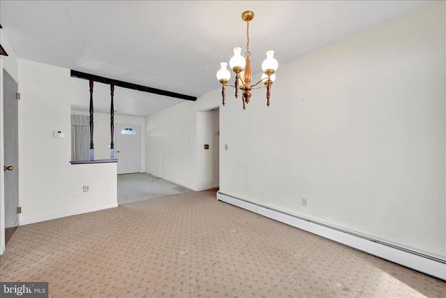 35 APPLE LN, Myerstown, PA 17067