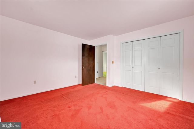 35 APPLE LN, Myerstown, PA 17067