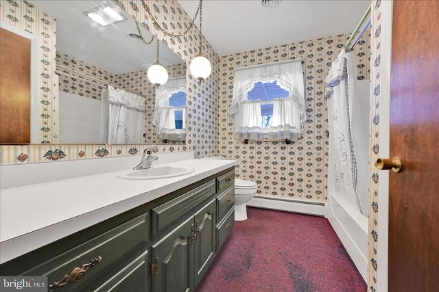 35 APPLE LN, Myerstown, PA 17067