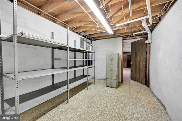 35 APPLE LN, Myerstown, PA 17067