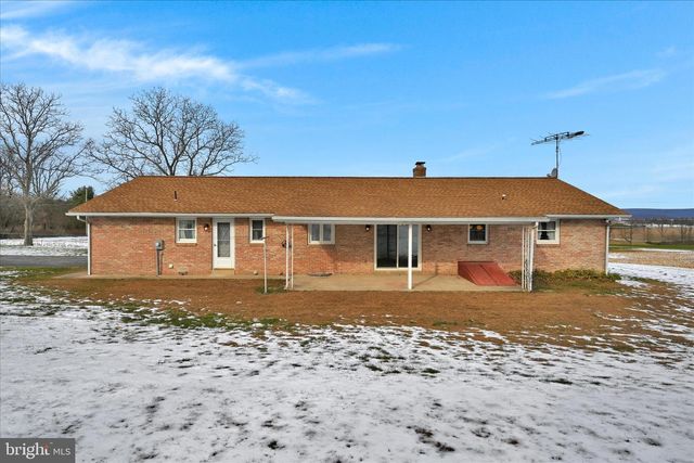 35 APPLE LN, Myerstown, PA 17067