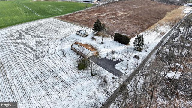 35 APPLE LN, Myerstown, PA 17067