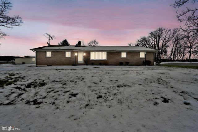 35 APPLE LN, Myerstown, PA 17067