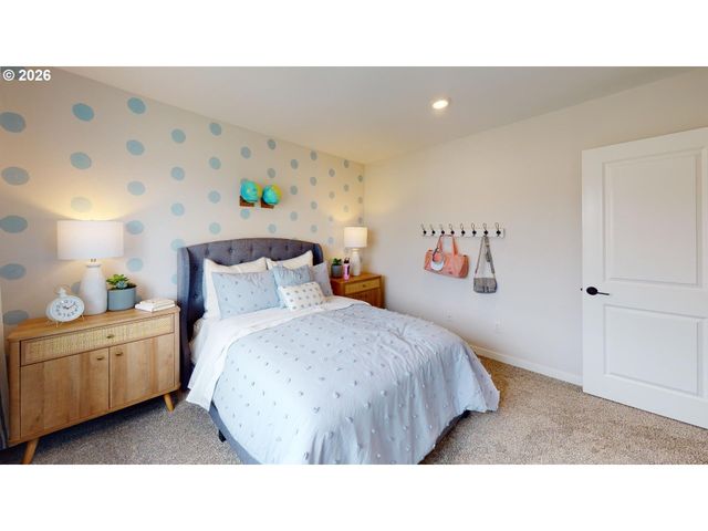 16786 Sw LEAF Ln, Portland, OR 97224