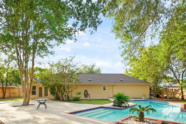 11804 Westmere Drive, Houston, TX 77077