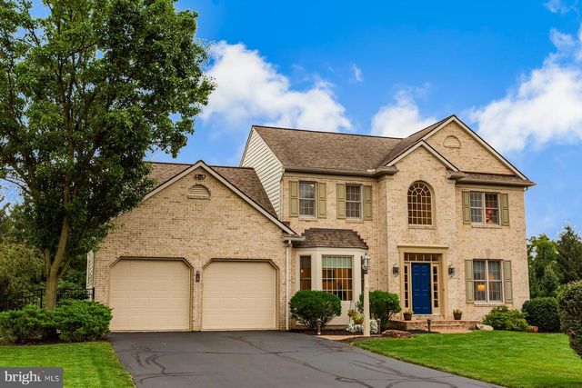 866 STONEBRIDGE DR, Lancaster, PA 17601