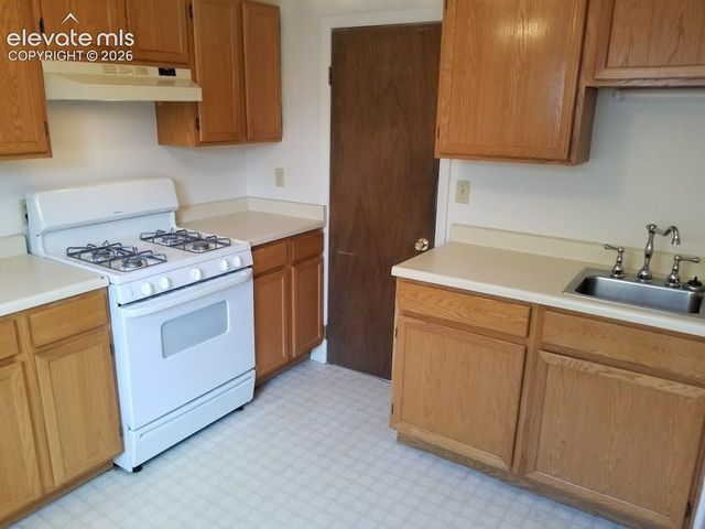3176 W Pikes Peak Avenue, Colorado Springs, CO 80904