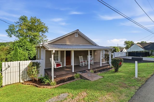 206 Kell Street, Ellijay, GA 30540