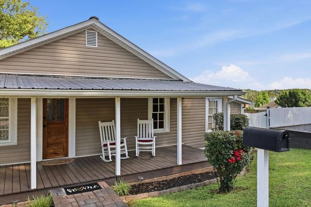 206 Kell Street, Ellijay, GA 30540