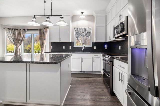 583 Falcon Drive, Dundee, MI 48131