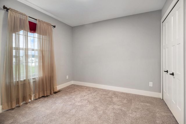 583 Falcon Drive, Dundee, MI 48131