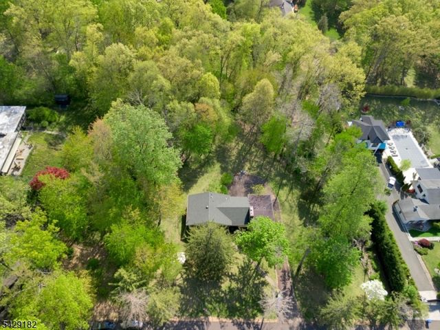 104 Redmont Rd, Watchung Boro, NJ 07069