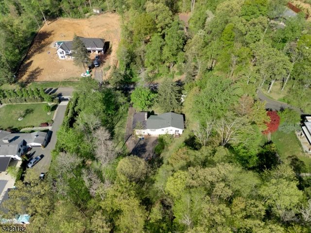 104 Redmont Rd, Watchung Boro, NJ 07069