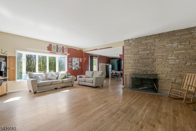 104 Redmont Rd, Watchung Boro, NJ 07069